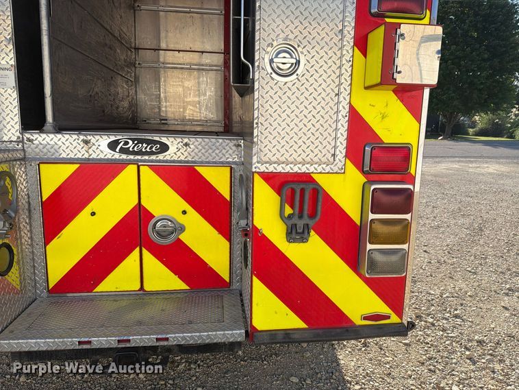 image for item FH6358 2008 Pierce Arrow XT pumper fire truck