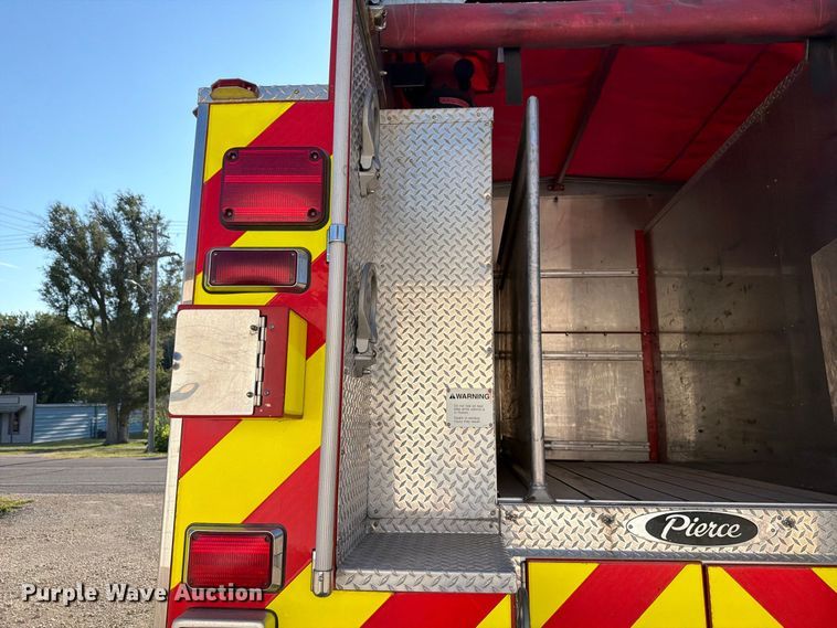 image for item FH6358 2008 Pierce Arrow XT pumper fire truck