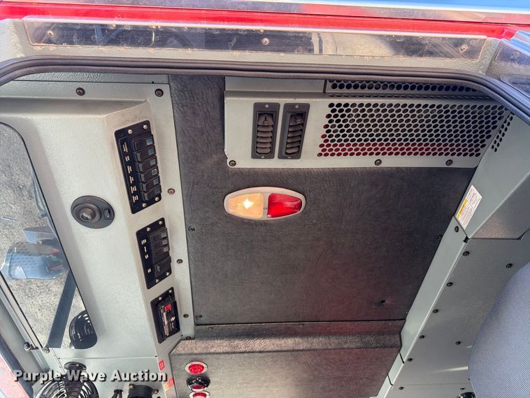 image for item FH6358 2008 Pierce Arrow XT pumper fire truck