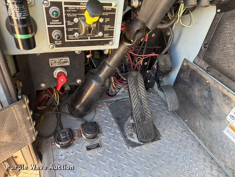 image for item FH6358 2008 Pierce Arrow XT pumper fire truck