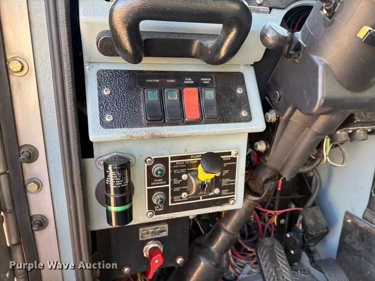 image for item FH6358 2008 Pierce Arrow XT pumper fire truck