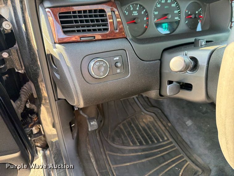 image for item FH6372 2011 Chevrolet Impala 