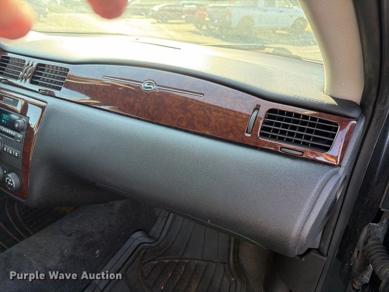 image for item FH6372 2011 Chevrolet Impala 