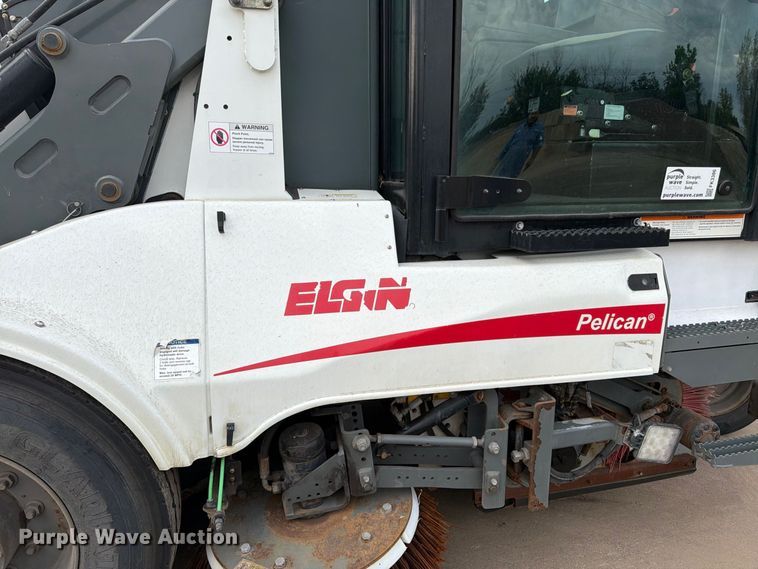 image for item FK3386 2018 Elgin Pelican street sweeper