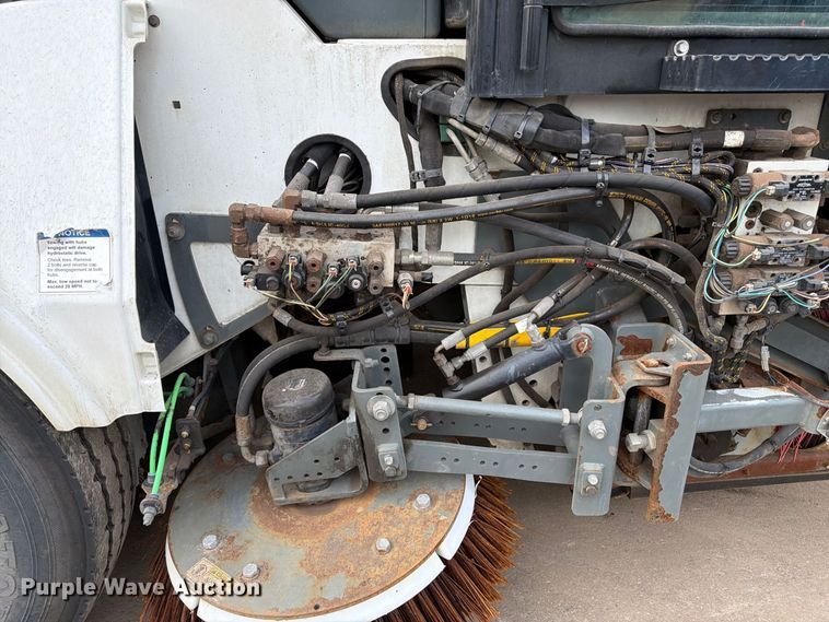 image for item FK3386 2018 Elgin Pelican street sweeper