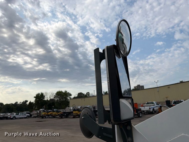 image for item FK3386 2018 Elgin Pelican street sweeper