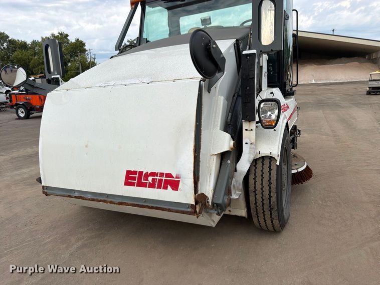 image for item FK3386 2018 Elgin Pelican street sweeper