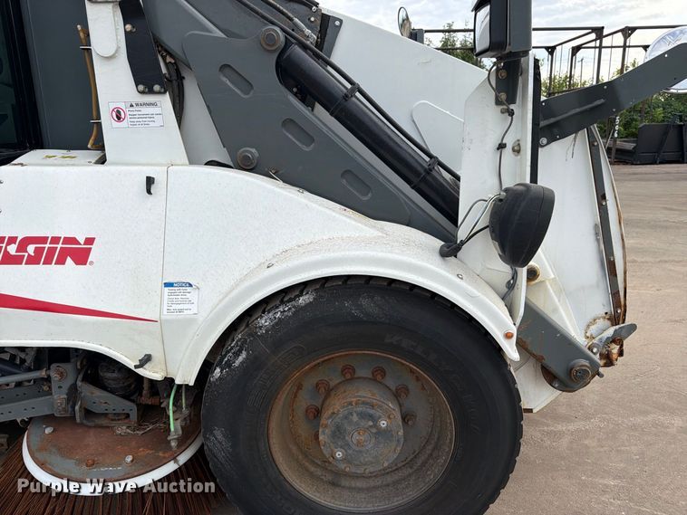 image for item FK3386 2018 Elgin Pelican street sweeper