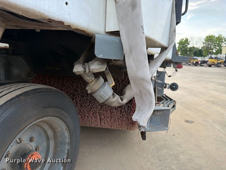 image for item FK3386 2018 Elgin Pelican street sweeper