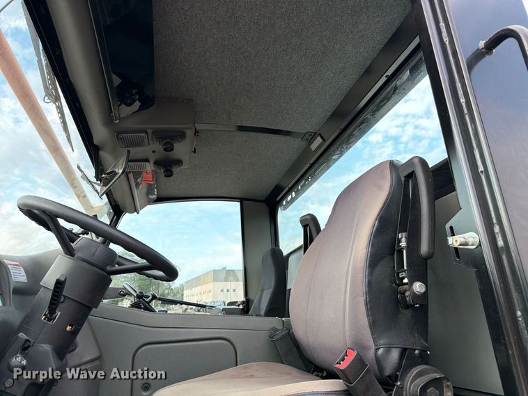image for item FK3386 2018 Elgin Pelican street sweeper