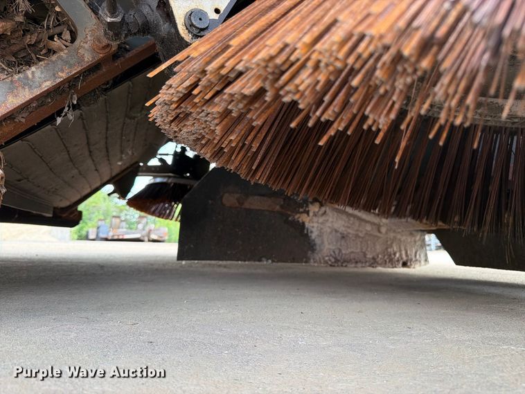 image for item FK3386 2018 Elgin Pelican street sweeper