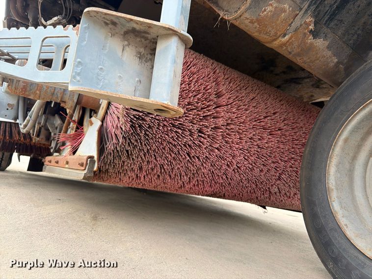 image for item FK3386 2018 Elgin Pelican street sweeper