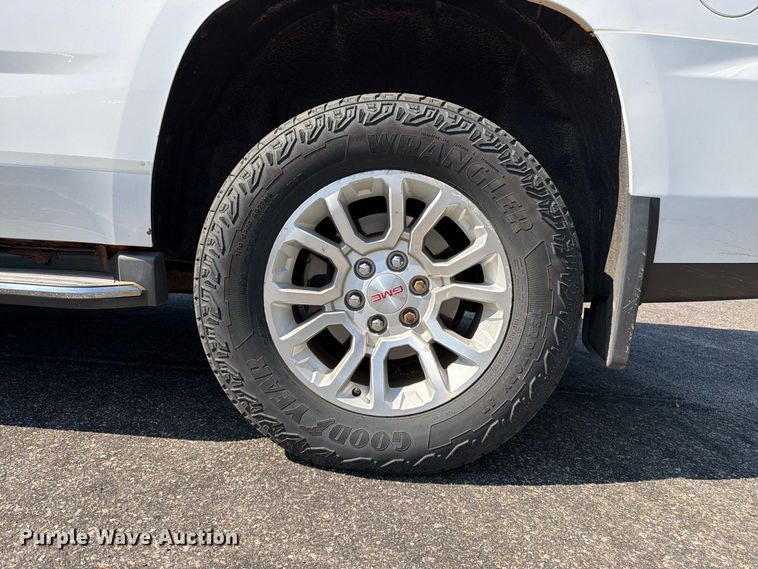 image for item FK3388 2015 GMC Yukon SUV