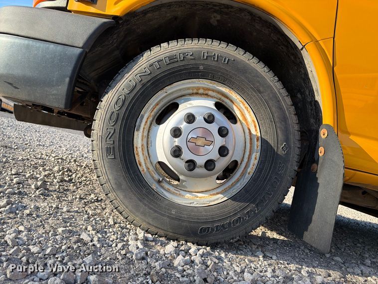 image for item FK3400 2012 Thomas Minotour school bus