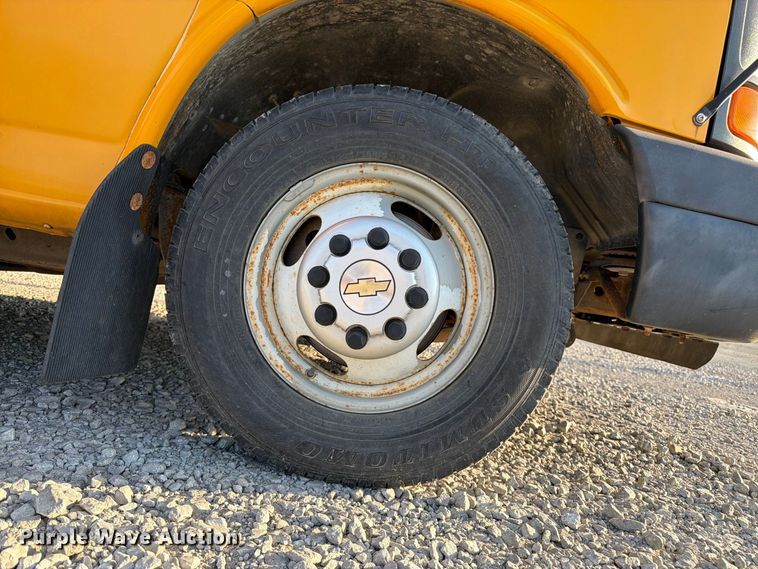 image for item FK3400 2012 Thomas Minotour school bus