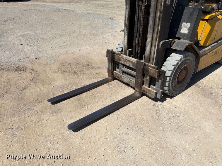 image for item FK3417 Yale GLP050RENUAE089 forklift