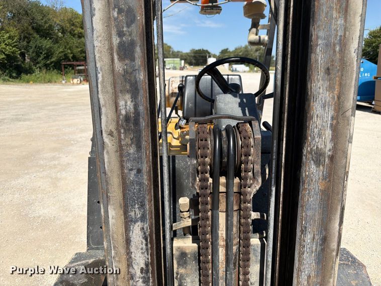 image for item FK3417 Yale GLP050RENUAE089 forklift