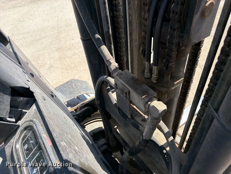 image for item FK3417 Yale GLP050RENUAE089 forklift