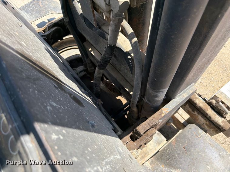 image for item FK3417 Yale GLP050RENUAE089 forklift