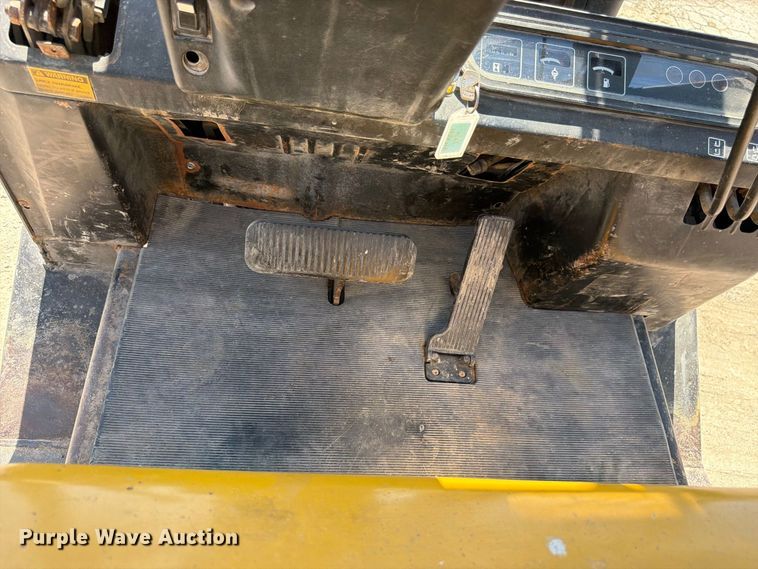 image for item FK3417 Yale GLP050RENUAE089 forklift