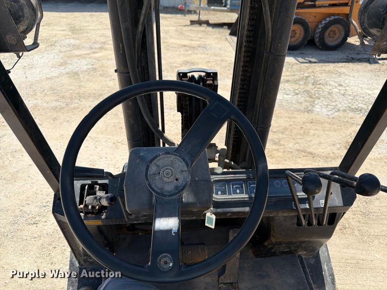 image for item FK3417 Yale GLP050RENUAE089 forklift