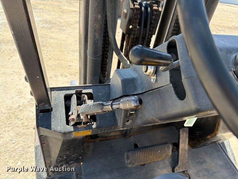 image for item FK3417 Yale GLP050RENUAE089 forklift