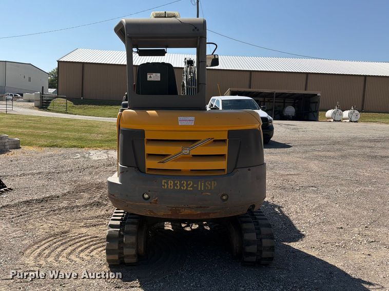 image for item FK3418 2011 Volvo EC35C mini excavator