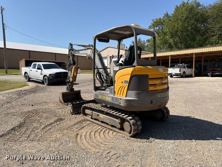 image for item FK3418 2011 Volvo EC35C mini excavator