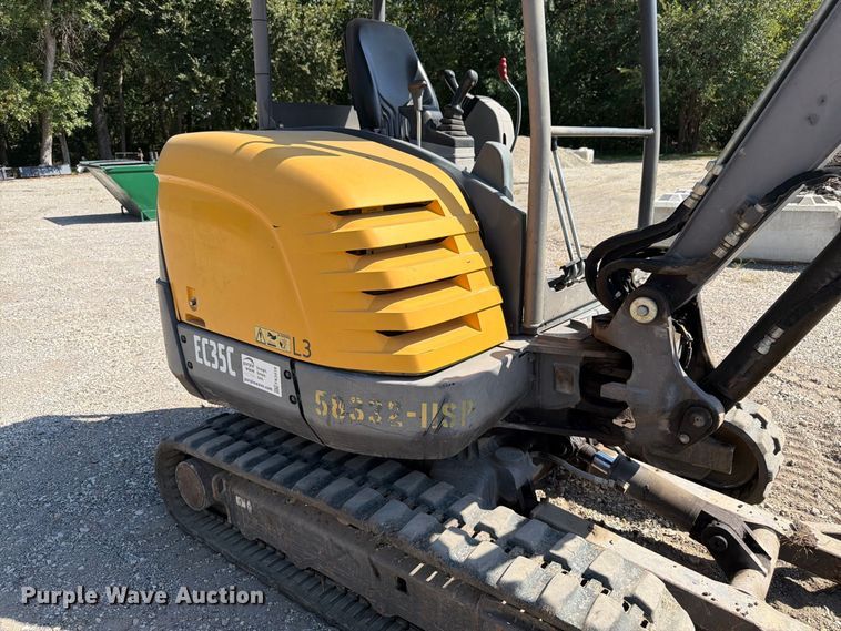 image for item FK3418 2011 Volvo EC35C mini excavator
