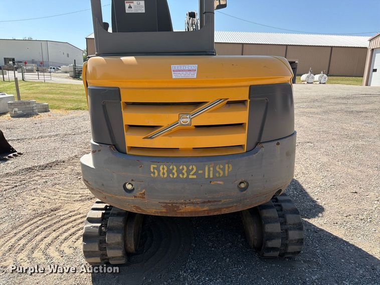 image for item FK3418 2011 Volvo EC35C mini excavator