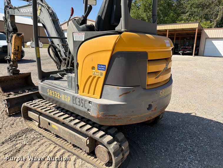 image for item FK3418 2011 Volvo EC35C mini excavator