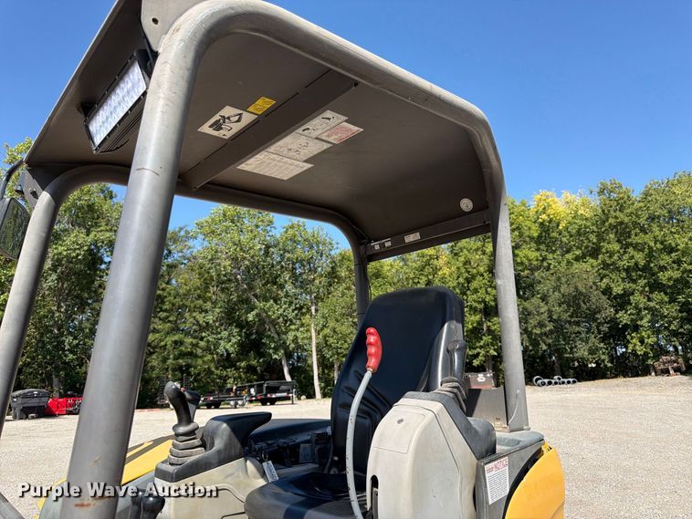 image for item FK3418 2011 Volvo EC35C mini excavator