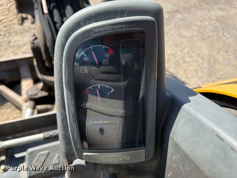 image for item FK3418 2011 Volvo EC35C mini excavator