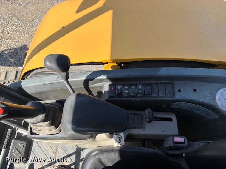 image for item FK3418 2011 Volvo EC35C mini excavator