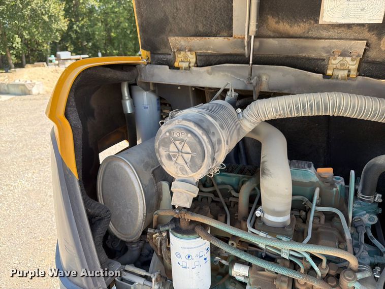 image for item FK3418 2011 Volvo EC35C mini excavator