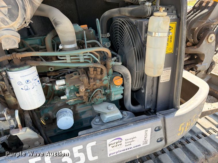 image for item FK3418 2011 Volvo EC35C mini excavator