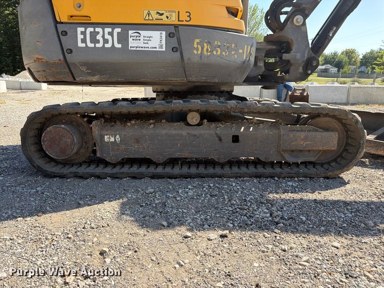 image for item FK3418 2011 Volvo EC35C mini excavator
