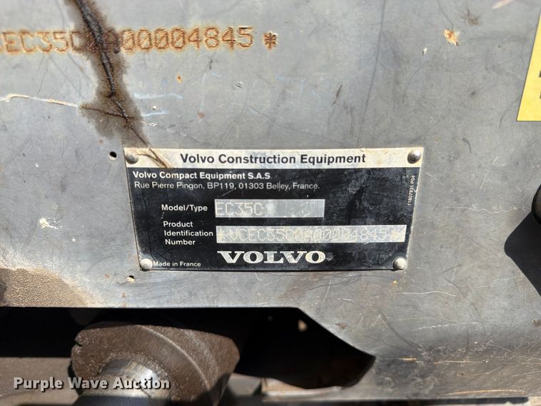 image for item FK3418 2011 Volvo EC35C mini excavator