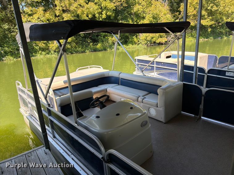 image for item FK3671 2020 Playcraft  P-2400 pontoon boat