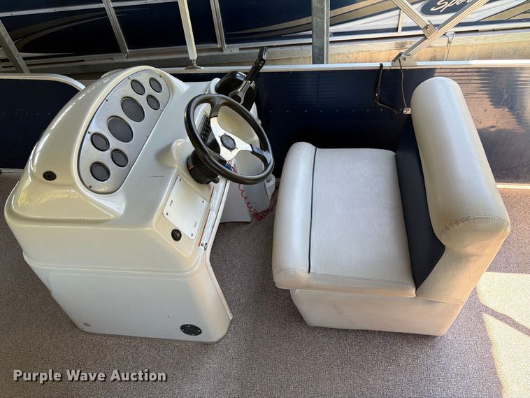 image for item FK3671 2020 Playcraft  P-2400 pontoon boat