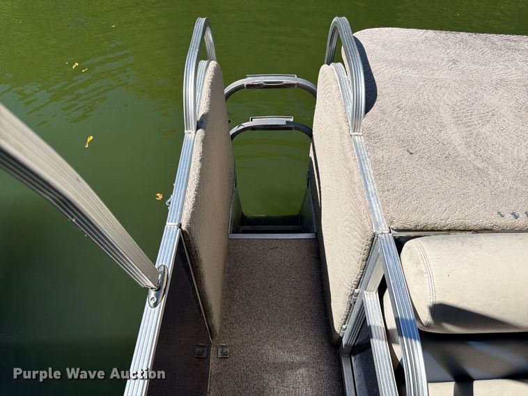 image for item FK3671 2020 Playcraft  P-2400 pontoon boat