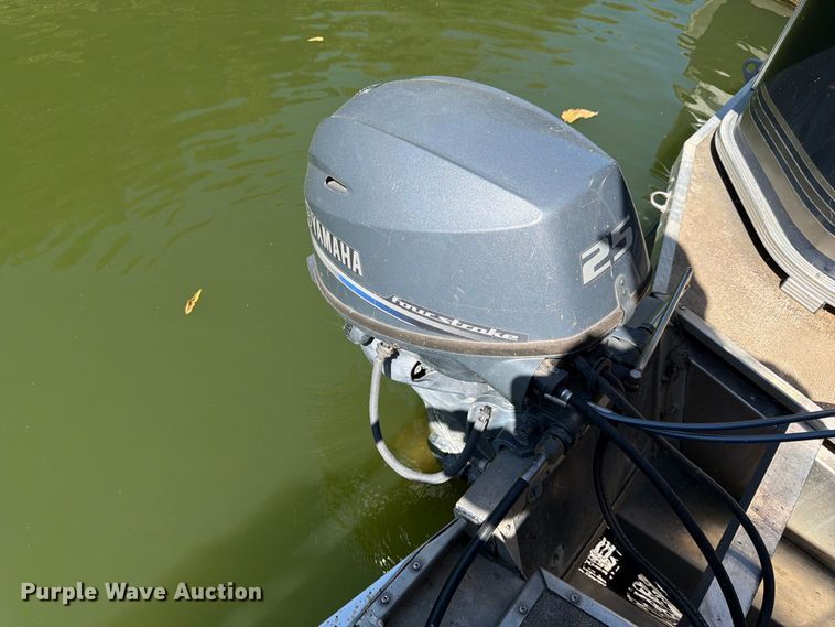 image for item FK3671 2020 Playcraft  P-2400 pontoon boat