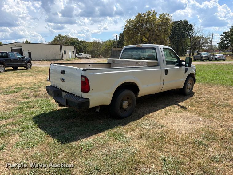 image for item FK5102 2008 Ford F250 Super Duty pickup truck