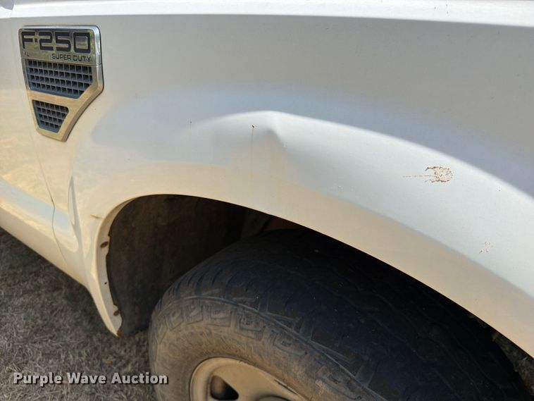 image for item FK5102 2008 Ford F250 Super Duty pickup truck