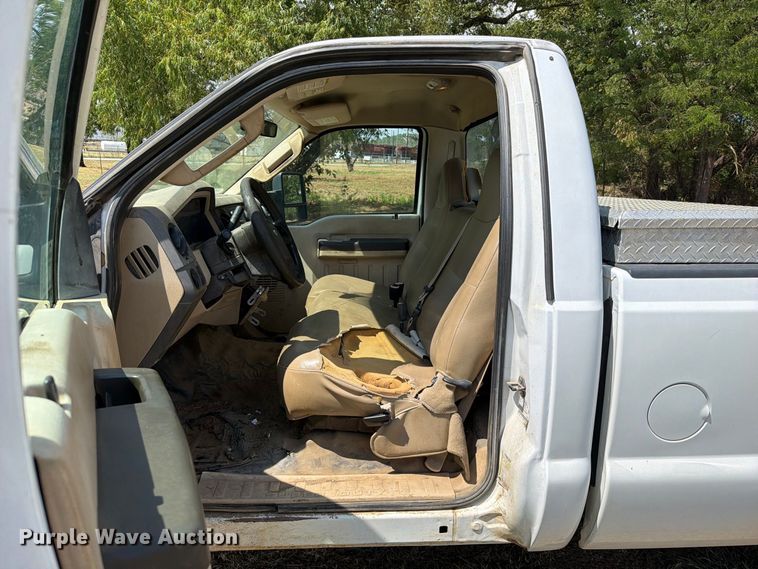 image for item FK5102 2008 Ford F250 Super Duty pickup truck