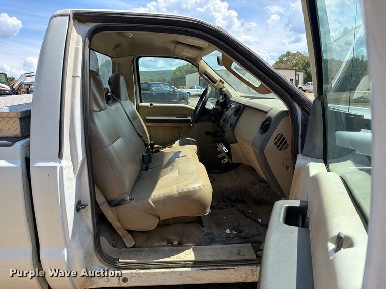 image for item FK5102 2008 Ford F250 Super Duty pickup truck