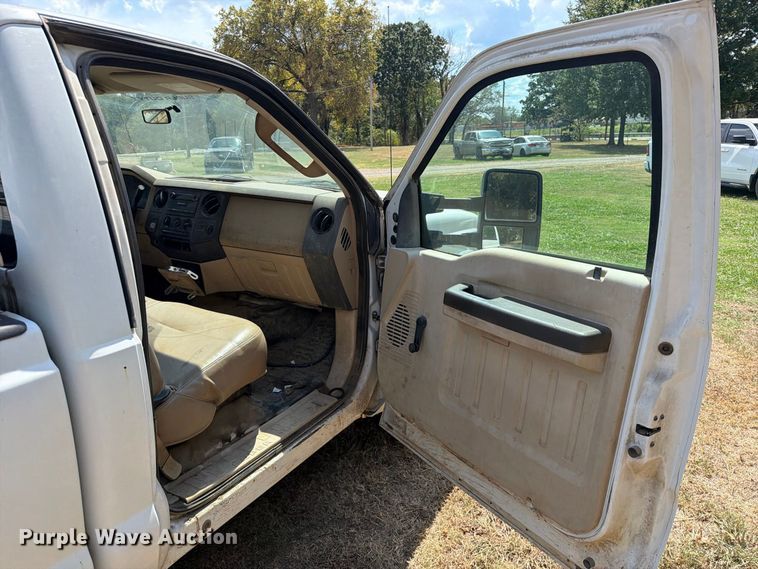 image for item FK5102 2008 Ford F250 Super Duty pickup truck