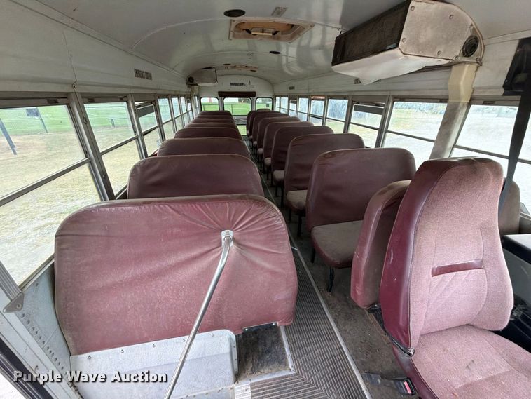 image for item FK5144 2001 International 3800 school bus
