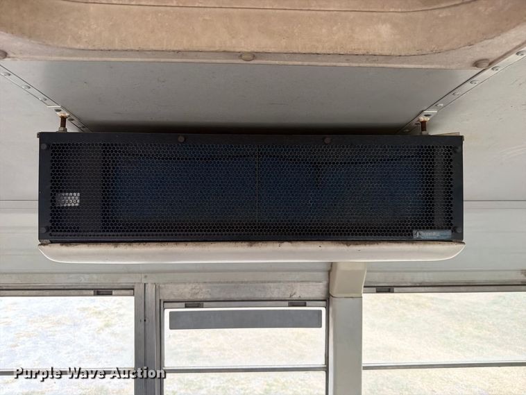 image for item FK5144 2001 International 3800 school bus