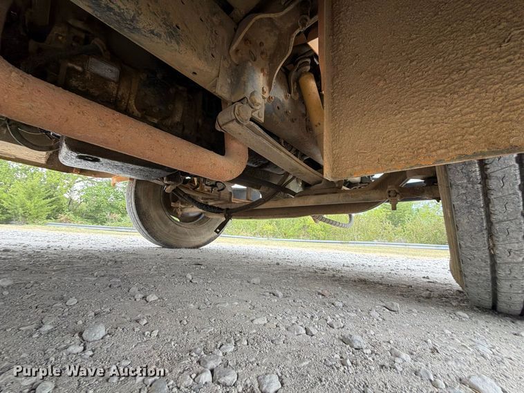 image for item FK5144 2001 International 3800 school bus